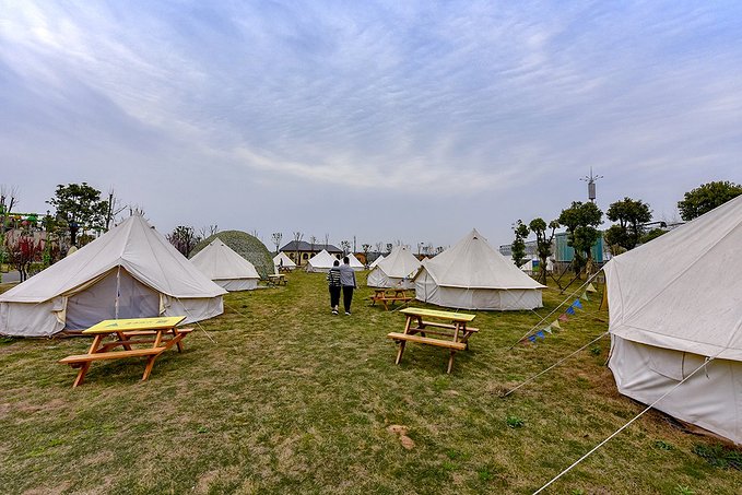 帐篷营地.jpg